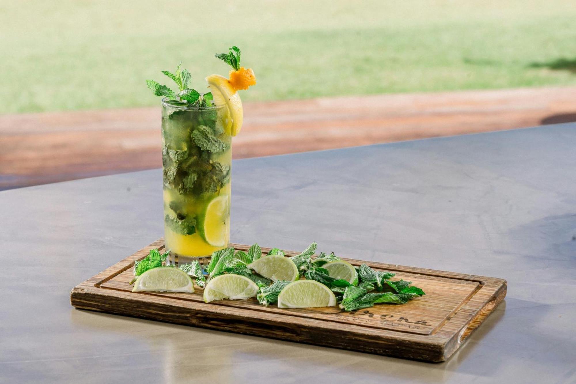 Courtyard By Marriott Isla Verde Beach Resort San Juan Ngoại thất bức ảnh