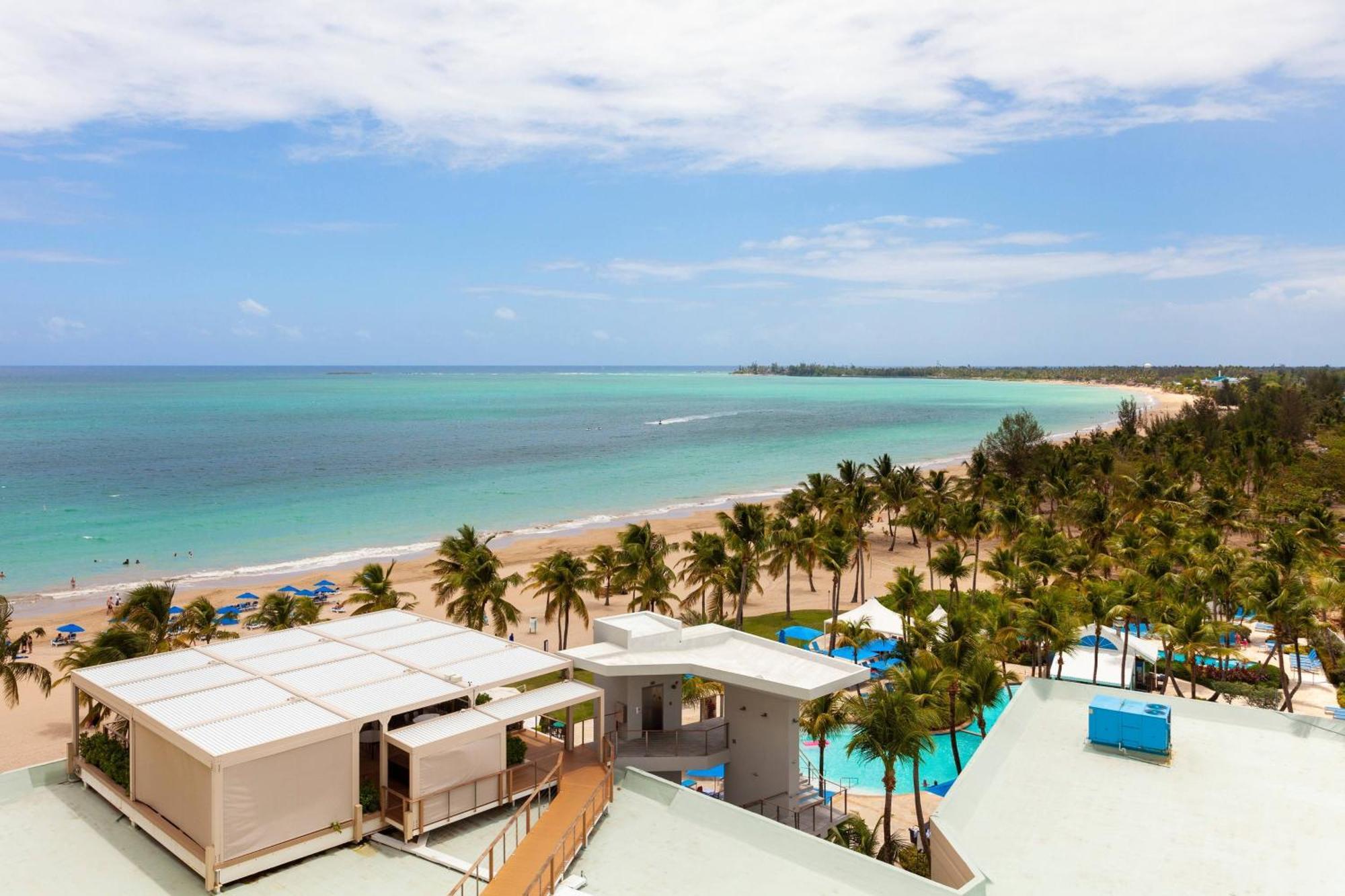 Courtyard By Marriott Isla Verde Beach Resort San Juan Ngoại thất bức ảnh