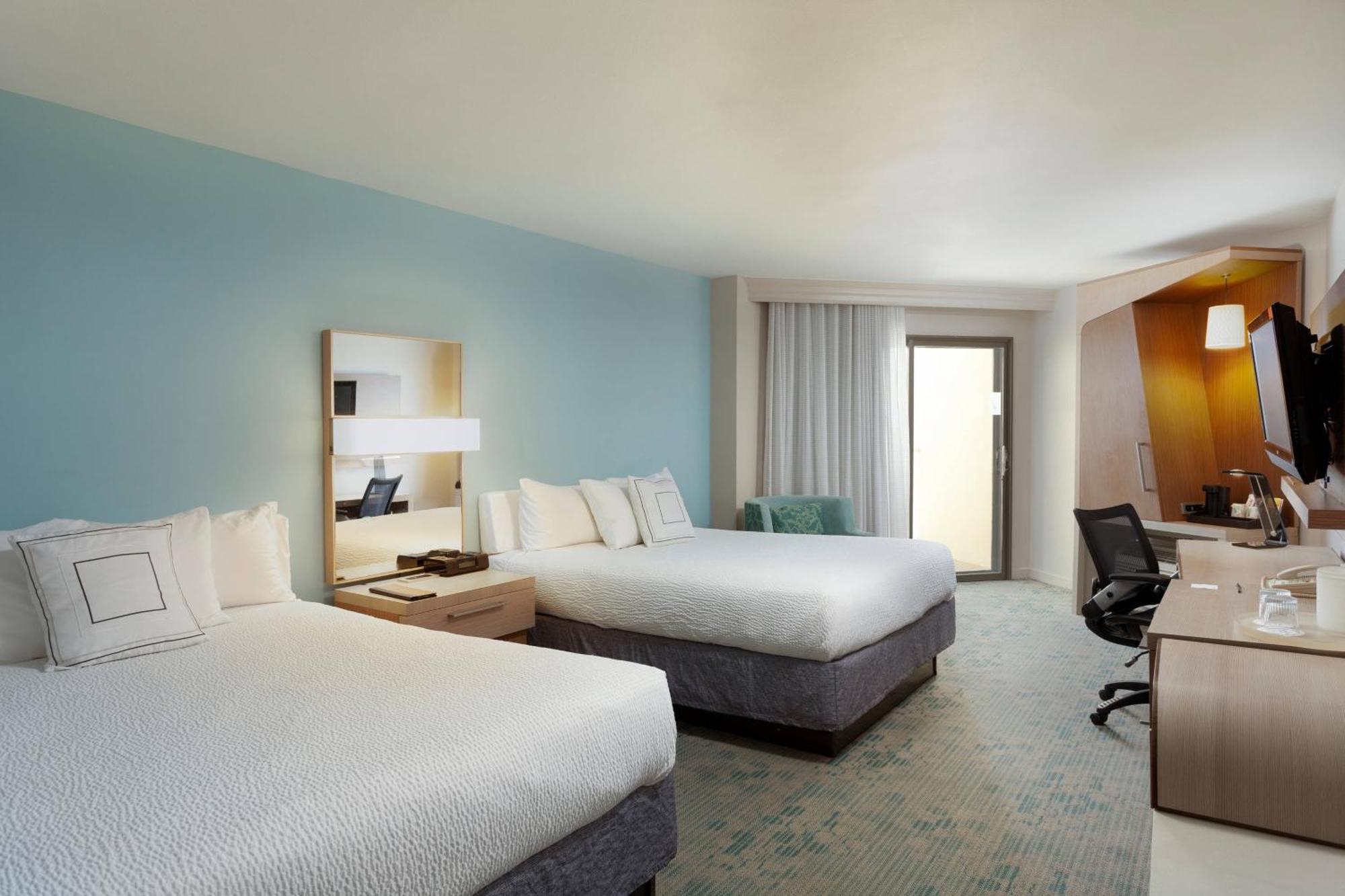 Courtyard By Marriott Isla Verde Beach Resort San Juan Ngoại thất bức ảnh
