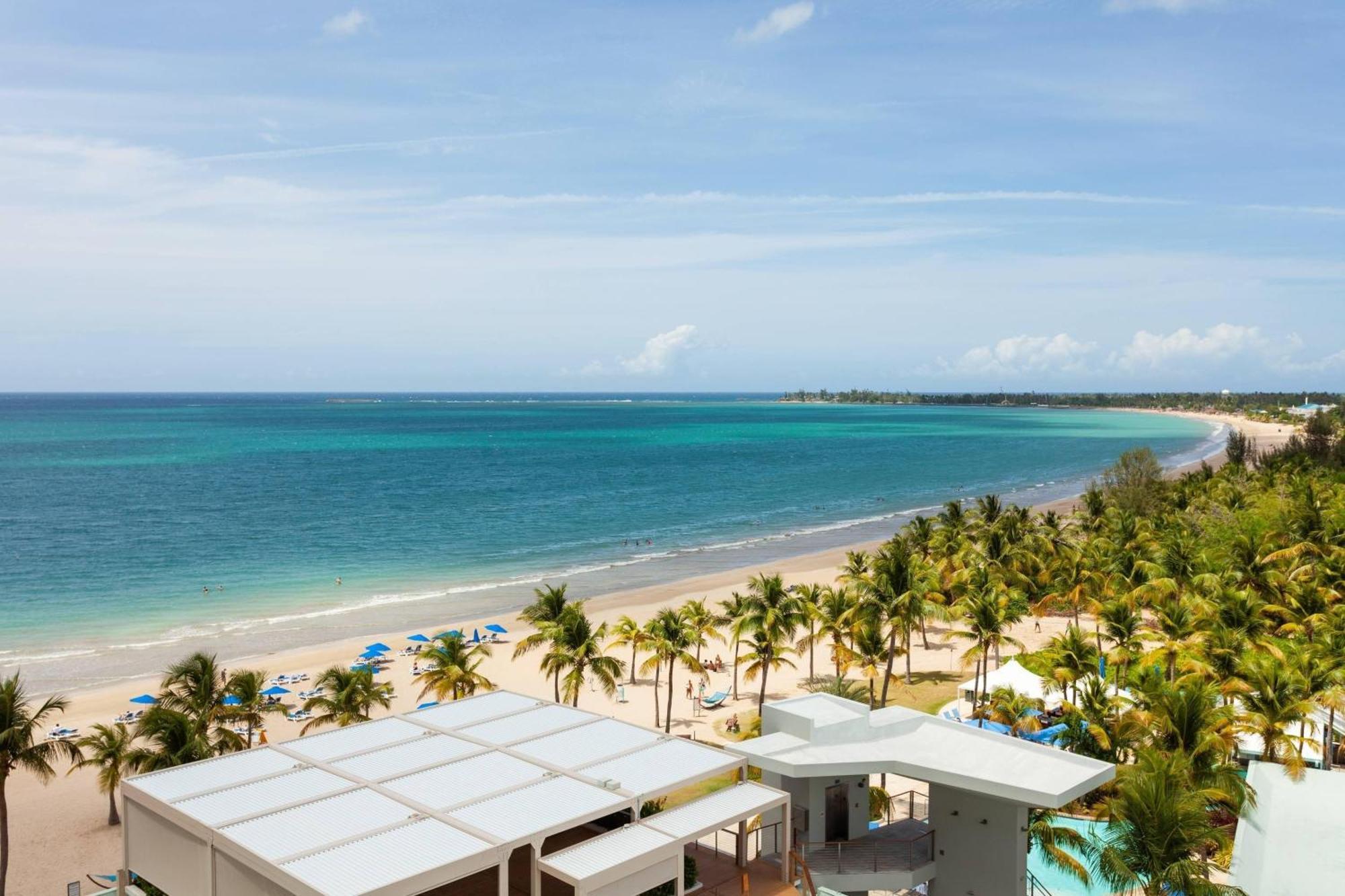 Courtyard By Marriott Isla Verde Beach Resort San Juan Ngoại thất bức ảnh